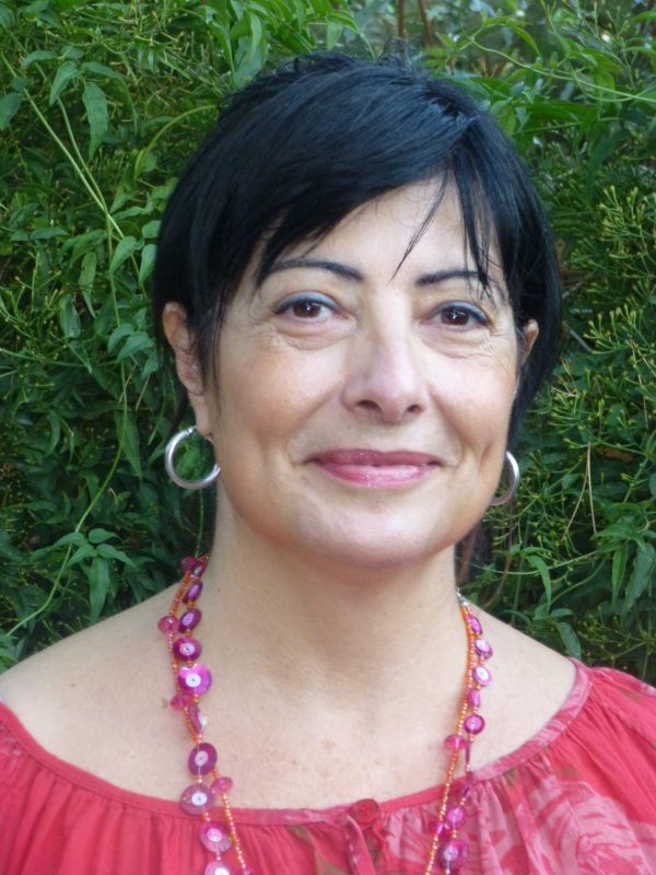 Aline Bossi, nutritionniste diététicienne naturopathe, sophrologue, praticienne en hypnose diététique à distance ou à Toulon